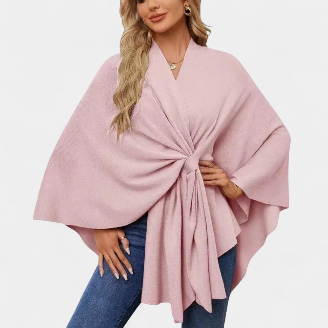 Daniela – Elegantní splývavé pončo s uzlem