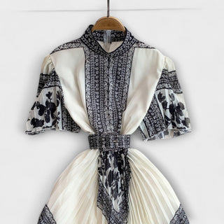 Delilah - Šaty inspirované vintage stylem